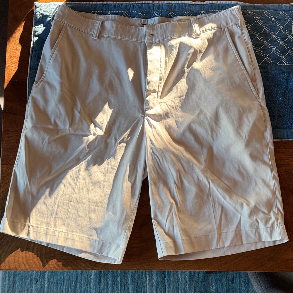 Nike Men's Light Tan Golf Shorts
